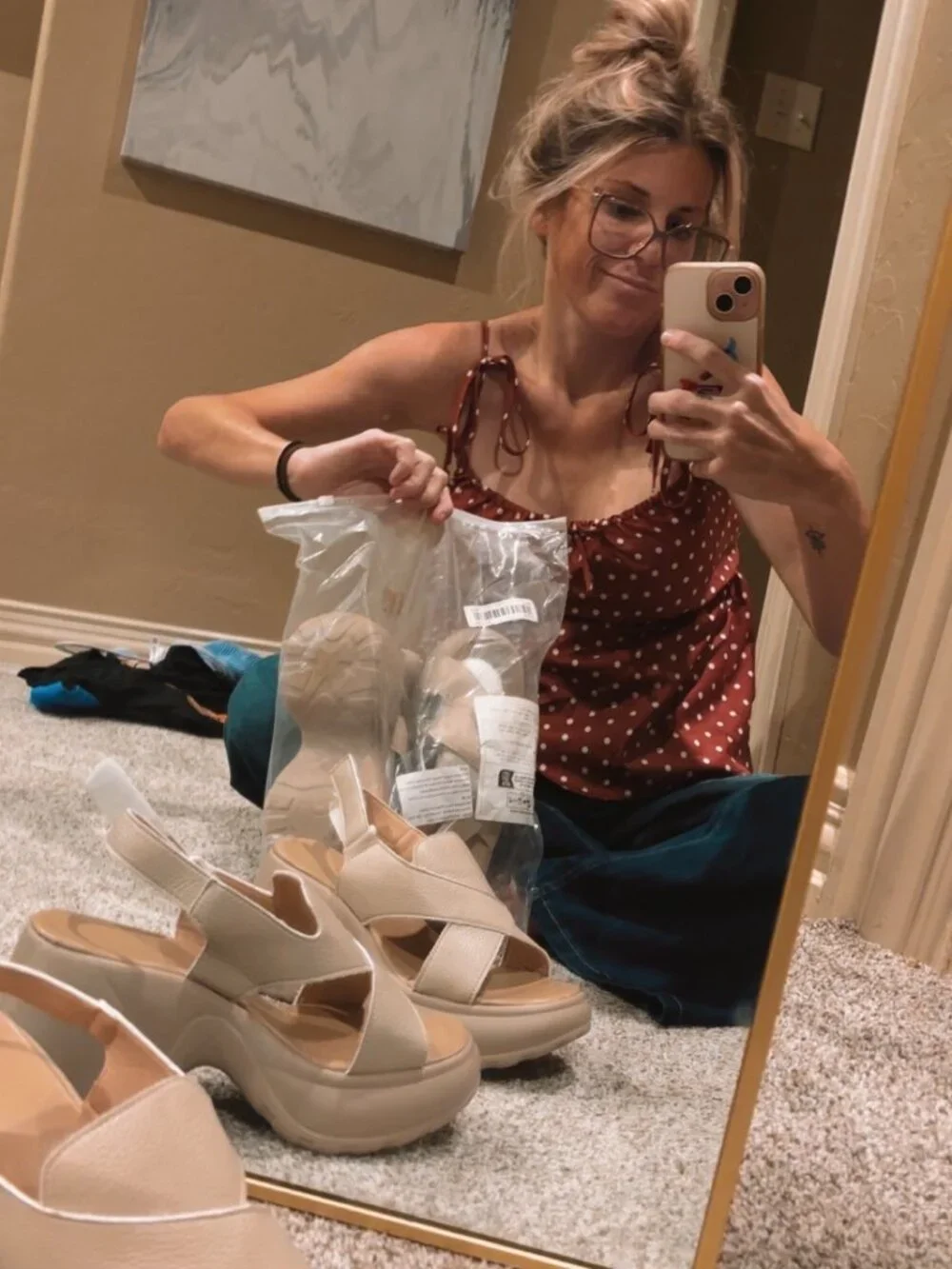 PLeather tan wedge/ hell
